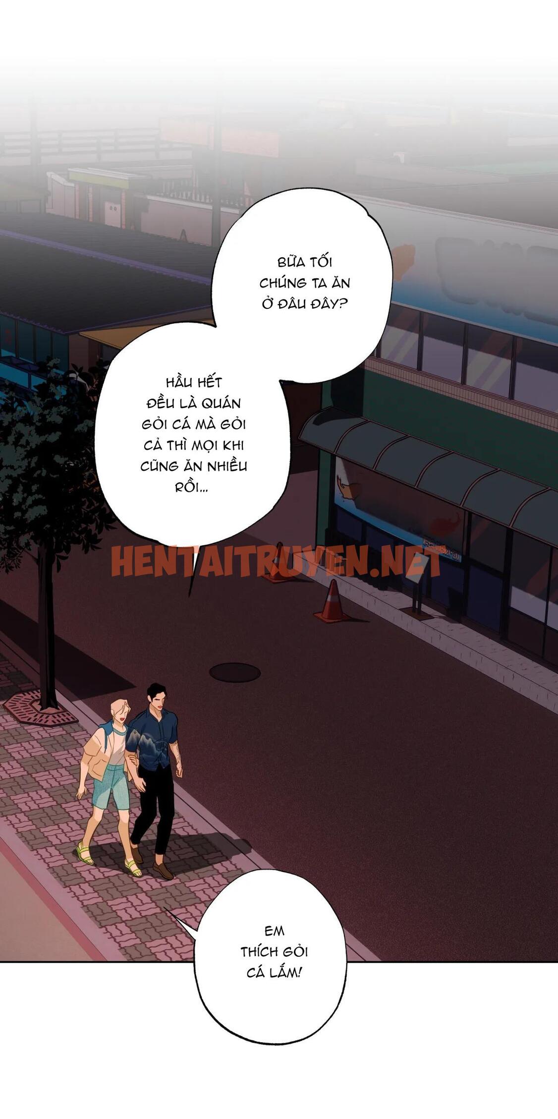 Xem ảnh Tình Đầu Của Chủ Quán Gỏi Cá Là Nhân Ngư - Chap 17 - img_003_1690852820 - TruyenVN.APP